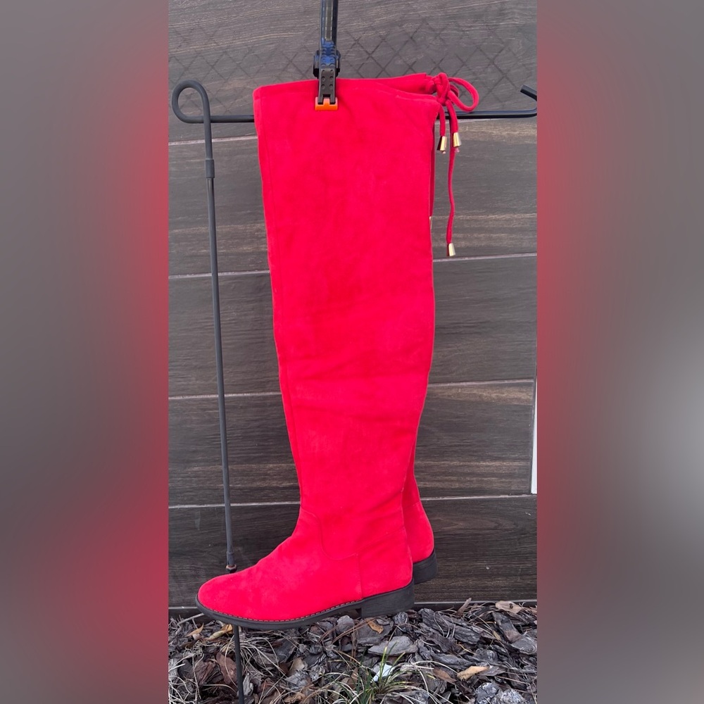 Vepose Vibrant Red Over the Knee Boots Vegan Suede 8W Mobwife Retro Fashion